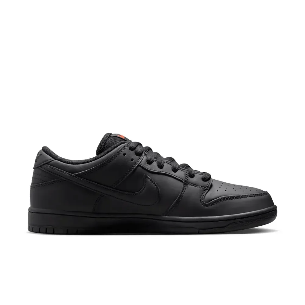 Nike SB Dunk Low Pro - Triple Black